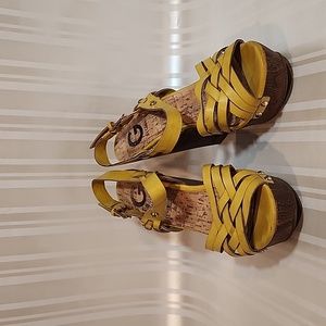 Guess platform sandals